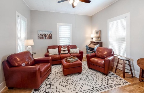 Fredericksburg House | Austin Haus