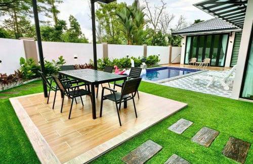 Tebrau Villa | Austin Leisurely villa