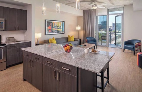 Civic District Condo | Austin Resort 1BR Suite Saturday Check-In