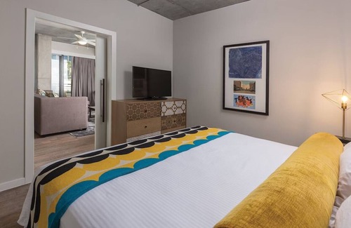 Civic District Resort | Austin Studio Presidential Unit!