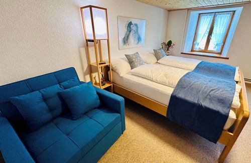 Niederried bei Interlaken Ski Chalet | Authentic Swiss chalet with AC in Niederried bei Interlaken