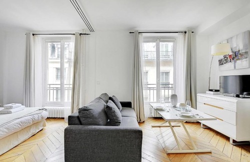 Gaillon Apartment | Authentic apartment - 1BR-2P - Palais Garnier