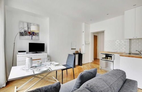 Gaillon Apartment | Authentic apartment - 1BR-2P - Palais Garnier