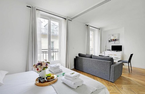 Gaillon Apartment | Authentic apartment - 1BR-2P - Palais Garnier