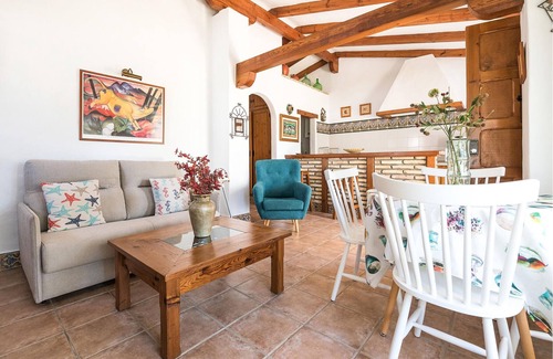Conil de la Frontera House | Authentic friendly cottage with garden and private outdoor pool.