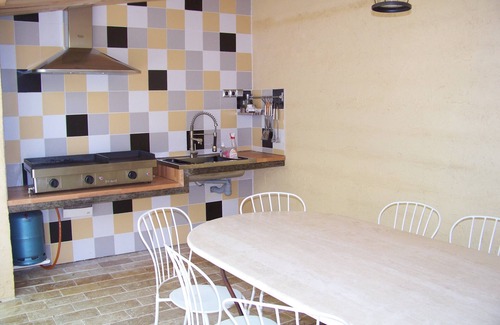 Pourcieux House | Authentic farmhouse with large swimming pool, near Aix en Provence
