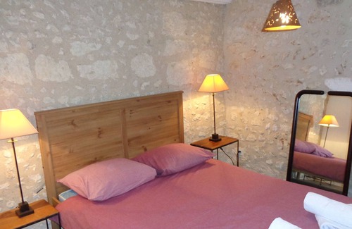 Nabinaud Cottage | Authentic french cottage sleeps 4 in 2 bedrooms 5 min from Aubeterre