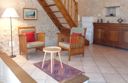 Nabinaud Cottage | Authentic french cottage sleeps 4 in 2 bedrooms 5 min from Aubeterre
