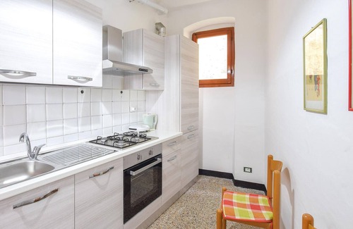 Fezzano Apartment | Authentic Italian vacation apartment overlooking the Gulf of Poets.