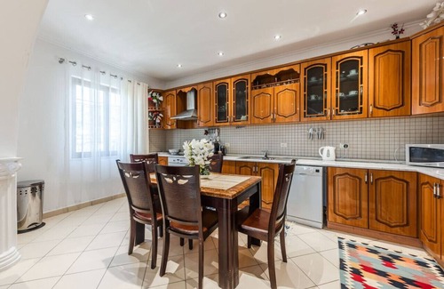 Shkoder Apartment | Authentic Lake View Apartment