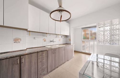 Mahane Israel Apartment | Authentic Mamilla 3BR - Walk to Old City