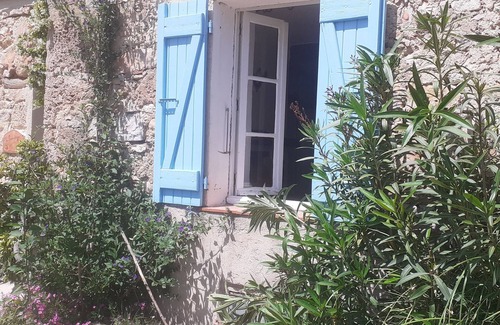 Flayosc House | Authentic stone family housee in a Provence hamlet between Lorgues and Flayosc