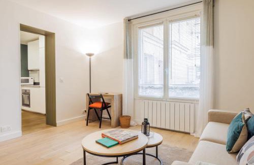 Chaillot Apartment | Authentic studio - 2P - Eiffel Tower