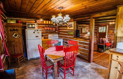 Martin City Cabin | Authentic Vintage Cabin 9 Miles from Glacier