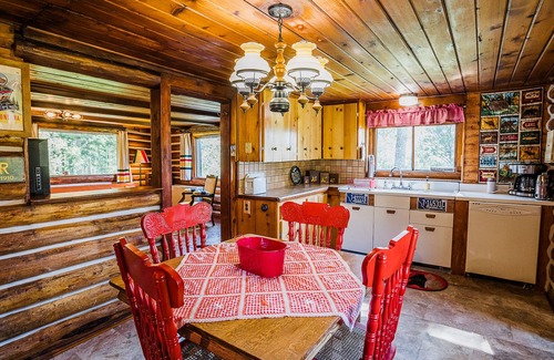 Martin City Cabin | Authentic Vintage Cabin 9 Miles from Glacier
