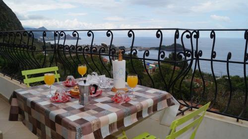 Ziama Mansouria Apartment | Authenticité Algérienne - F3 vue Panoramique sur mer, Séjournez à Jijel