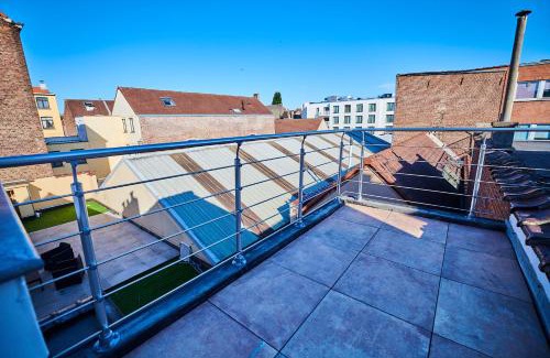 Postel House | Automne