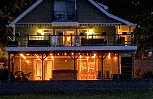 Barnstead House | Autumn Lakeside Retreat on Locke Lake — Stunning Views & Private Hot Tub