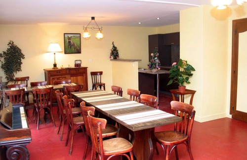 Saint-Sauves-d'Auvergne Cottage | Auvergne Sancy Cottage 06-15 pers 4km 9km La Bourboule Mont-Dore