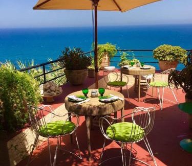 Medina of Tangier House | Aux 3 Portes
