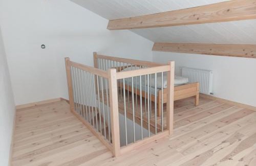 Craponne-sur-Arzon House | Aux 43 arbres Gîte Tilleul