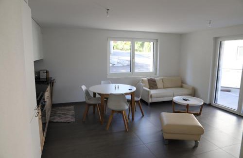 Grimisuat Apartment | Aux Bons Matins de Gégé