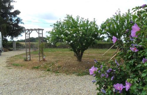 Romenay Bed & Breakfast | Aux Cadollines