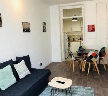 Cernay Apartment | Aux Clefs des Sacres - Jean de la Fontaine