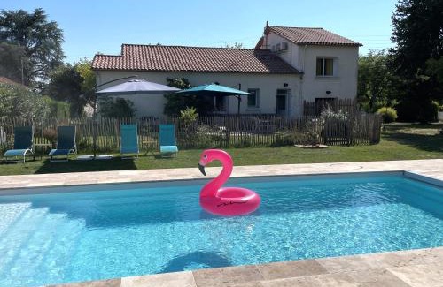 Bergerac House | Aux Lagerstroemias