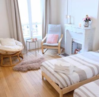 Aubervilliers Apartment | Aux pieds du Métro ligne 12