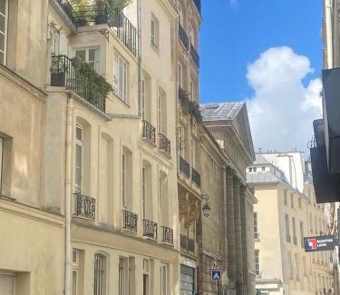 Strasbourg -Saint-Denis Apartment | Aux Terrasses de la Lune