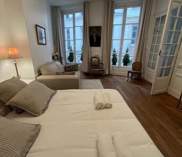 Strasbourg -Saint-Denis Apartment | Aux Terrasses de la Lune