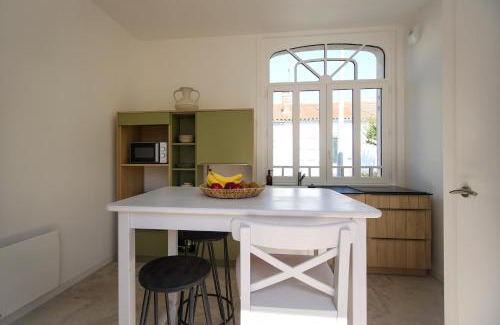 Lucon House | Aux Trois Mousquetaires - proche Jardin Dumaine