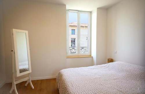 Lucon House | Aux Trois Mousquetaires - proche Jardin Dumaine