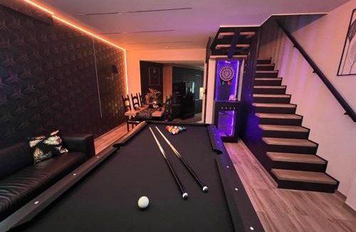 Ensival Apartment | Aux trois univers