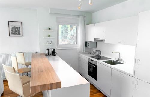 Augsdorf Apartment | Avío, 2 Bedroom, Terrace, private lake Access