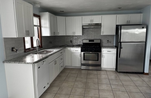 Eastward Look House | Available Academic Year 2026-2027 & Booking Summer 2025 and summer 2026