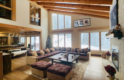 Taos Ski Valley House | Available Christmas 23-30. Beautiful ski in and out Taos chalet!