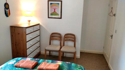 Glastonbury House | Avalon Retreat Self Catering Vegetarian Accommodation in the Heart of Glastonbury