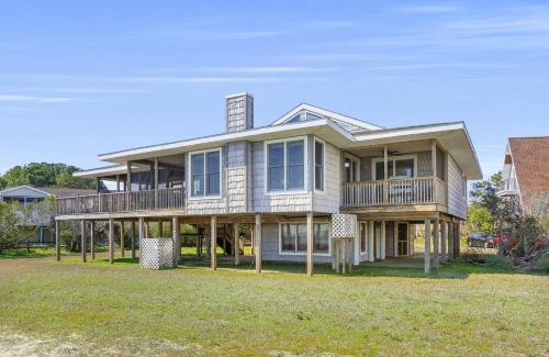 Deep Hole House | Avalon - waterfront home with fireplace and screened porch