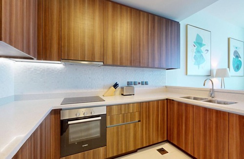Dubai Media City Apartment | Avani Palm View - Bright Two Bedroom with Sea View