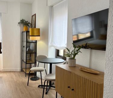 Triana Apartment | AvantiStays Ribera