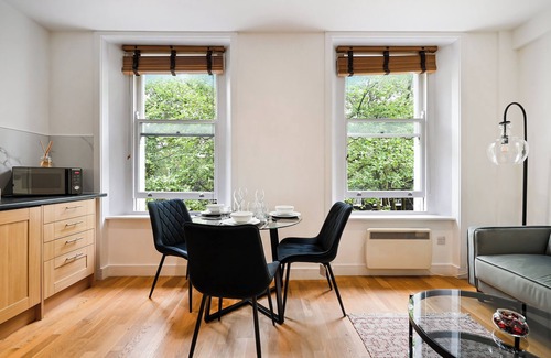 Holborn and Covent Garden Apartment | Avari Apartments – Gray’s Collection