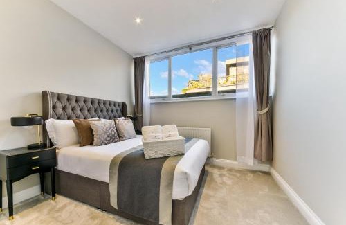 Farringdon Apartment | Avari Apartments - Hatton Collection