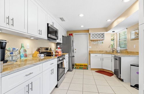 Bradenton Beach House | Ave A Retreat, A cozy stay in Bradenton Beach