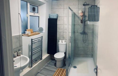 Barking Apartment | Aveley mansions