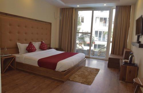 Sirala Hotel | Avenue 18 Resort