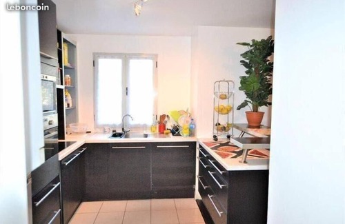Bussy-Saint-Georges House | Avenue de Général de Gaulle Guesthouse