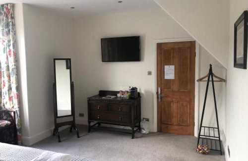 Bakewell House | Avenue House