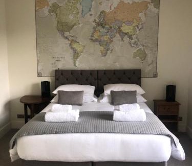 Bakewell House | Avenue House